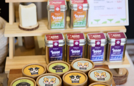 Prodotti naturali per la cura degli animali domestici a Officinalia Belgioioso