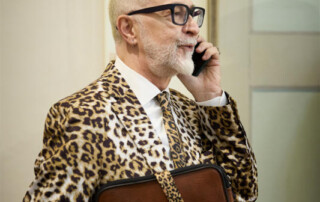 00022-Next-Vintage-Belgioioso-visitatori-stile-vintage Visitatore in abito vintage tra gli stand della manifestazione Next Vintage